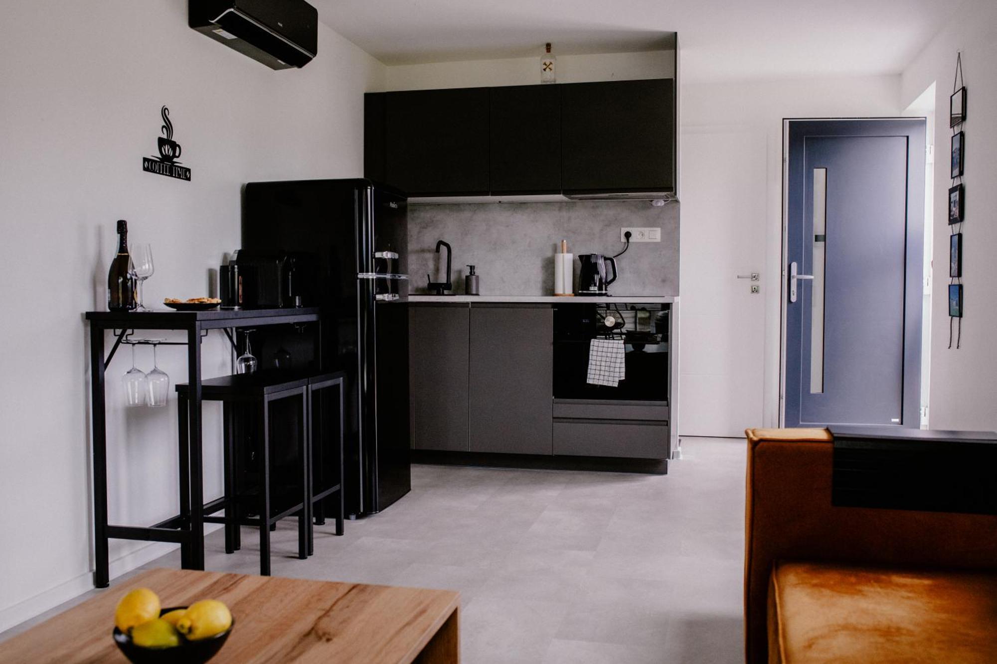 Apartment Fratello Šoporňa Exterior foto
